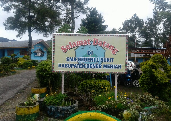 SMAN 1 BUKIT