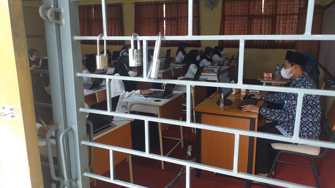 SELEKSI TES PPPK GURU TAHAP 2 TAHUN 2021 TUK SMAN 1 CIKATOMAS