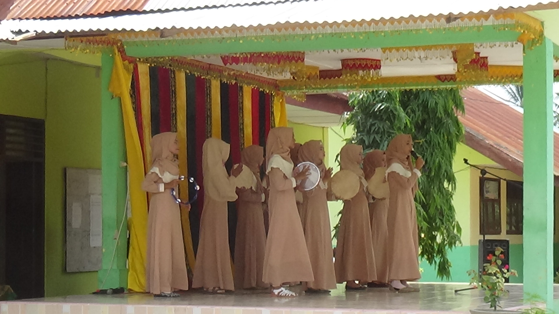 KESENIAN TARI REBANA