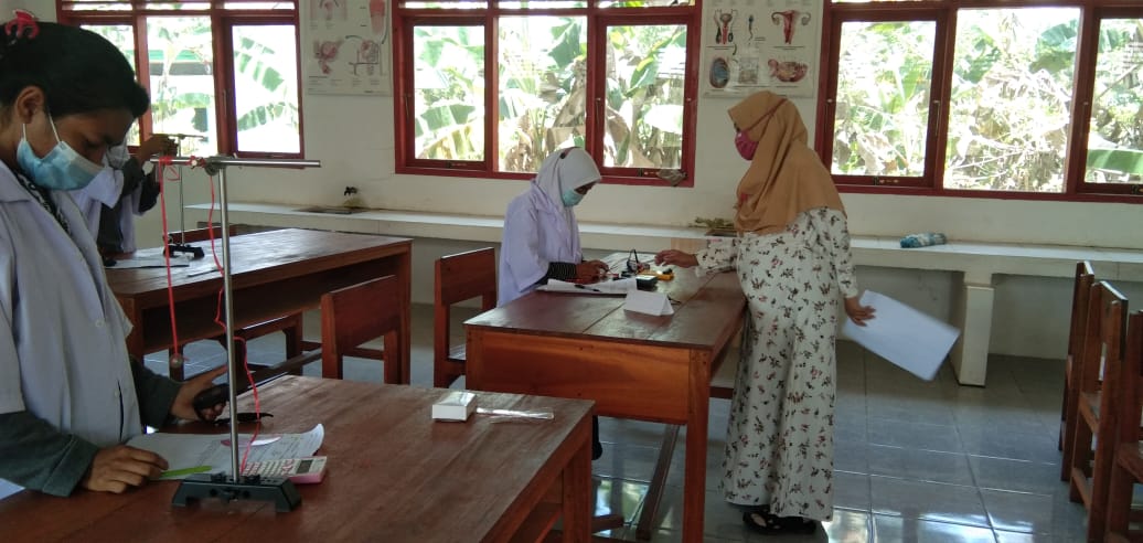 Praktikum Mata Pelajaran FISIKA