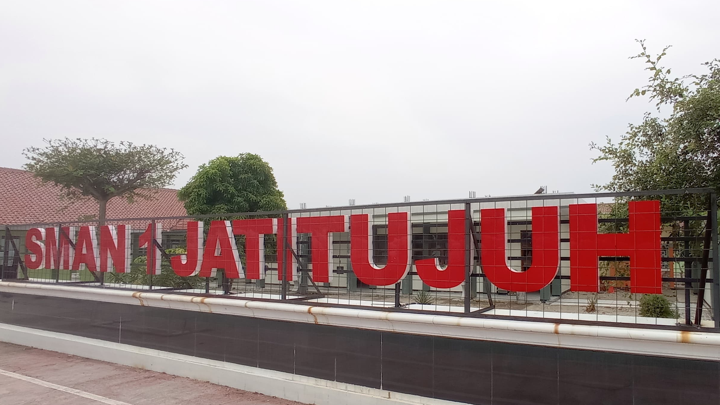 SELAMAT DATANG DI SMAN 1 JATITUJUH