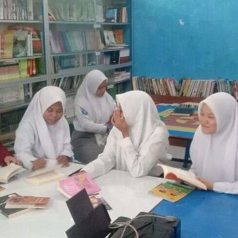 PROGRAM MBG SMAN 1 KALUKKU