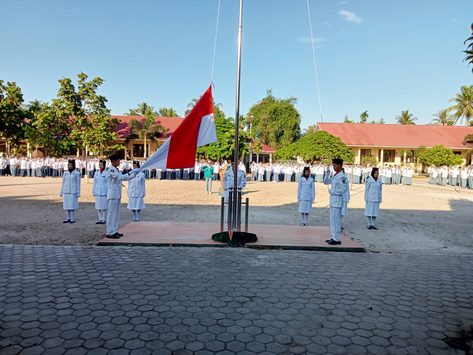 Upacara Bendera Osis/MPK