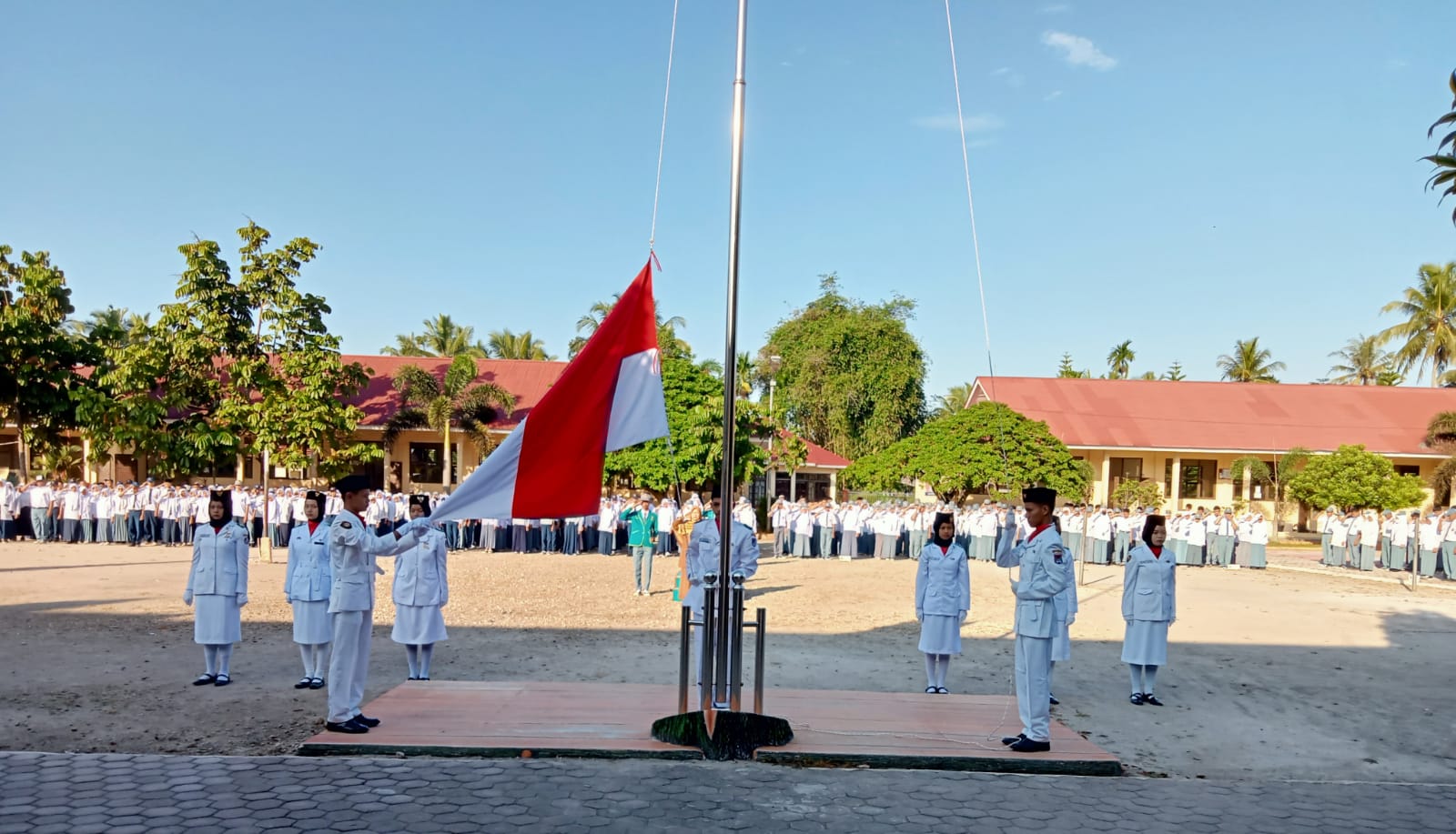 Upacara Bendera Osis/MPK