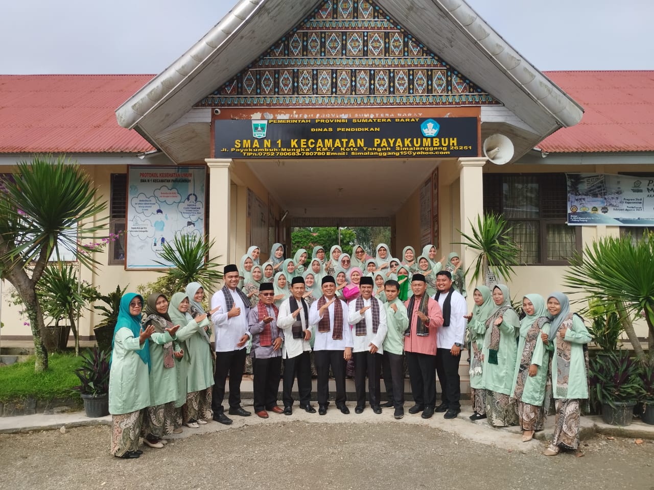 Upacara Bendera Oleh Osis dan MPK