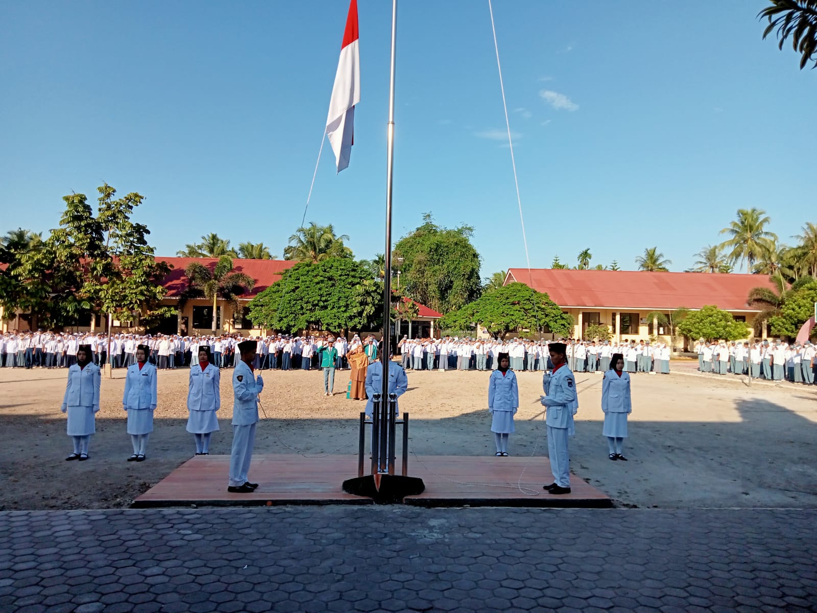 Upacara Bendera Osis/MPK