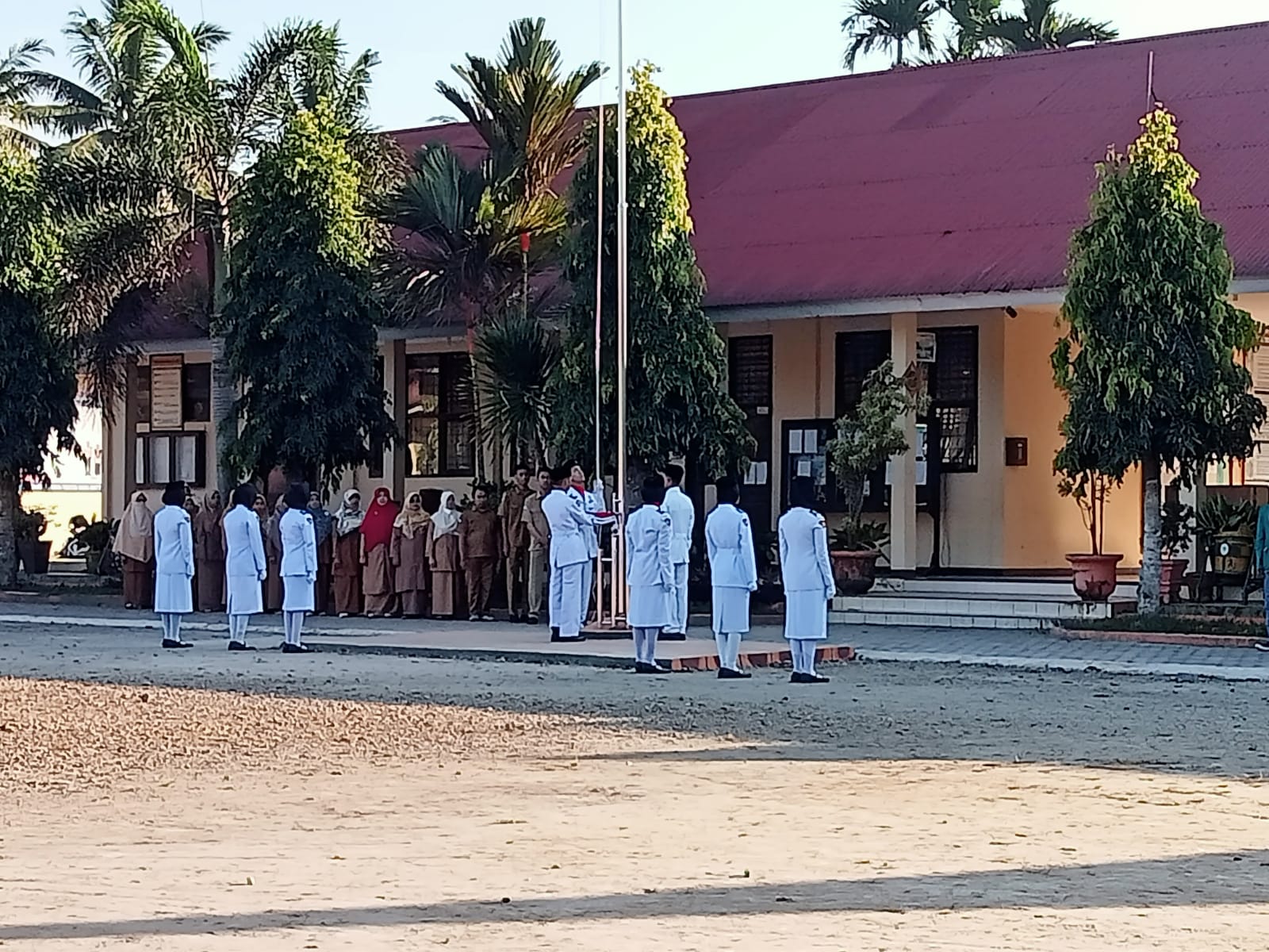 Upacara Bendera Osis/MPK