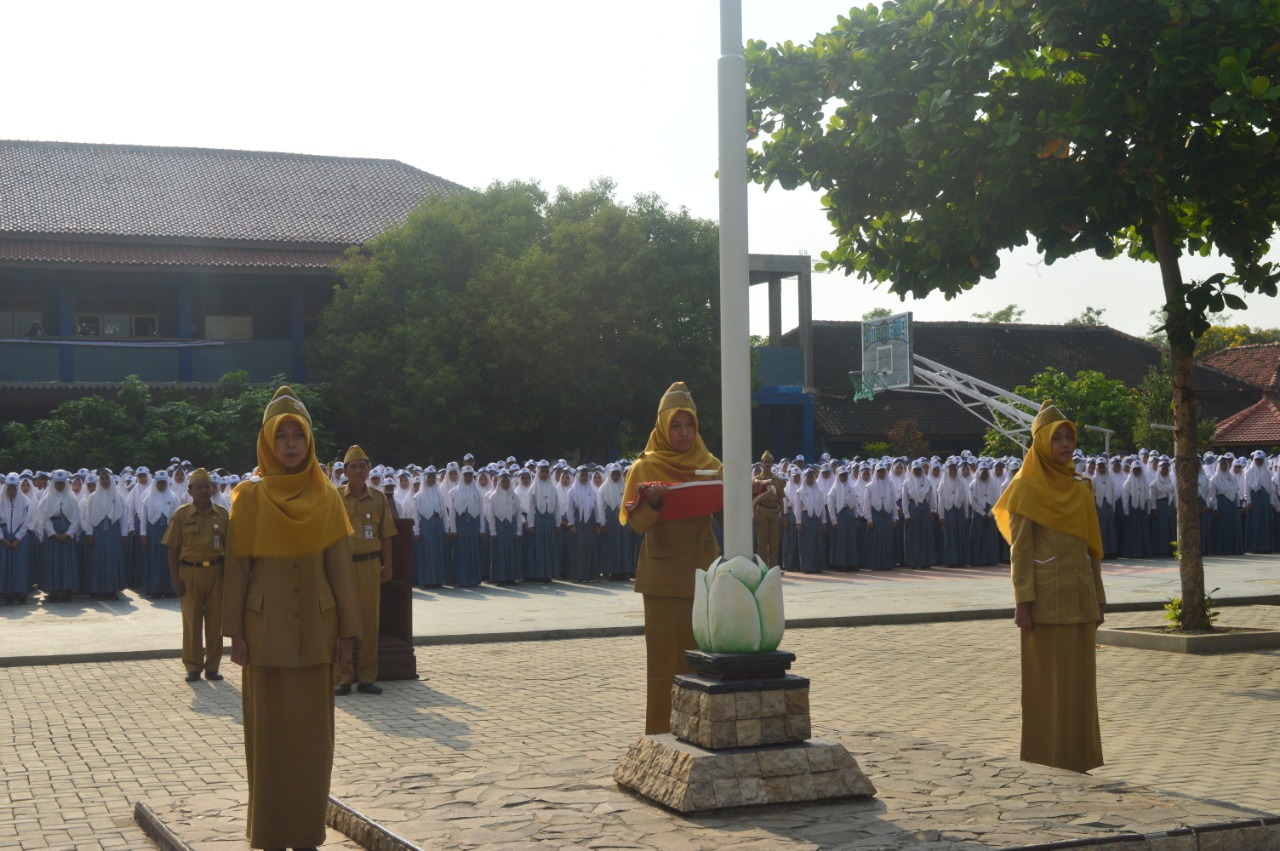 UPACARA HARI GURU 2019