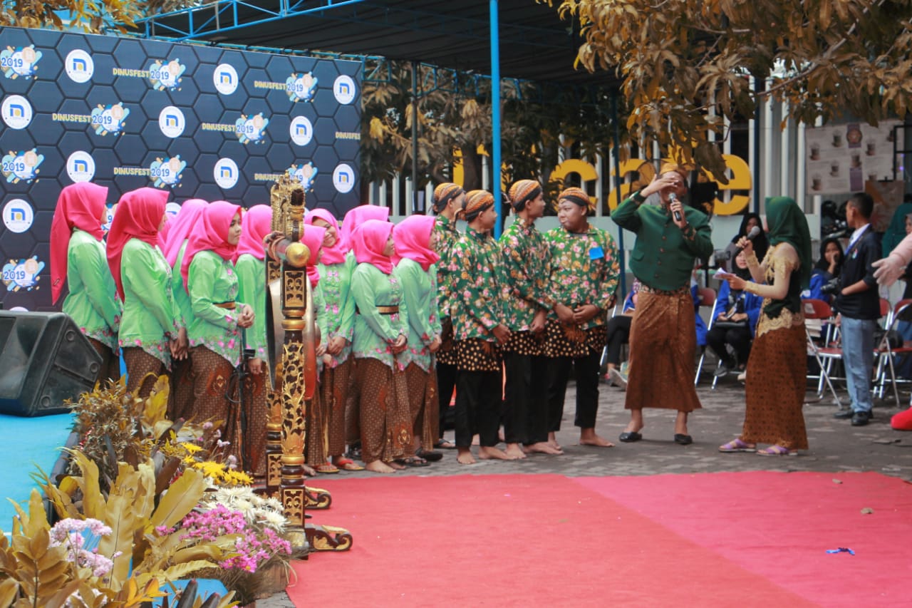 Juara 1 Lomba Nasional Karawitan