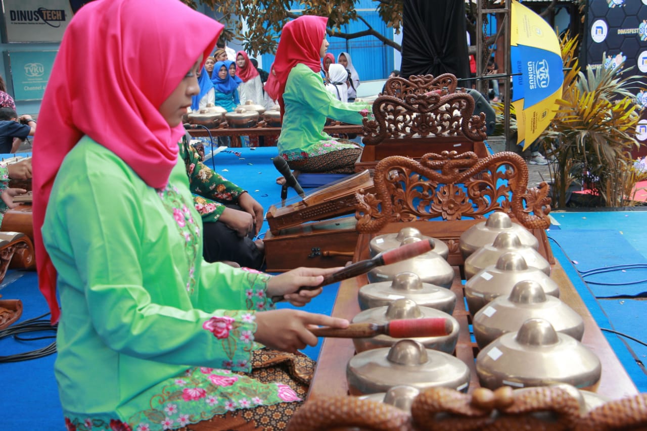 Juara 1 Lomba Nasional Karawitan