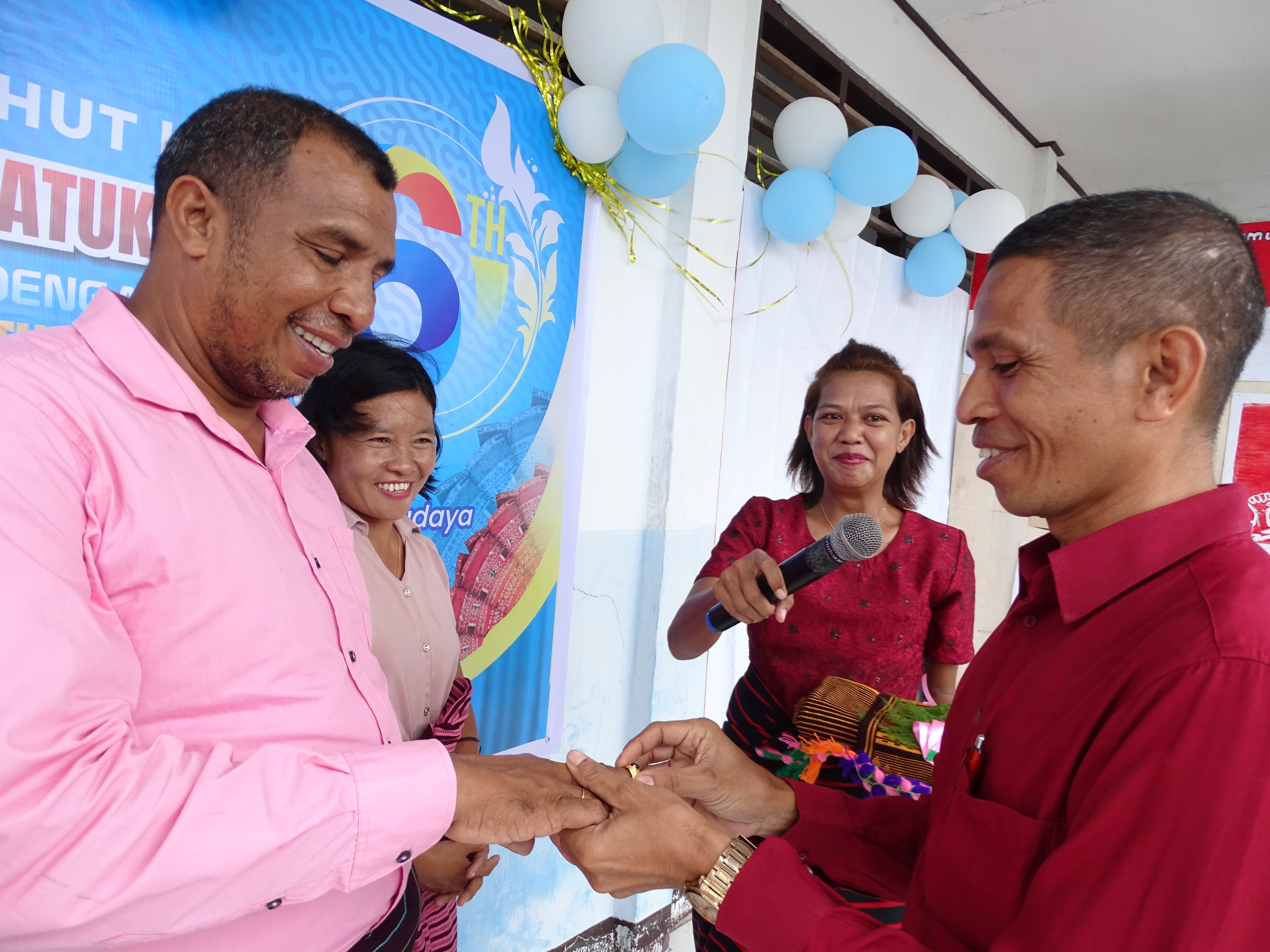 HUT KE 6 SMANSA LEBATUKAN & PERPISAHAN DENGAN KEPALA SEKOLAH PERDANA