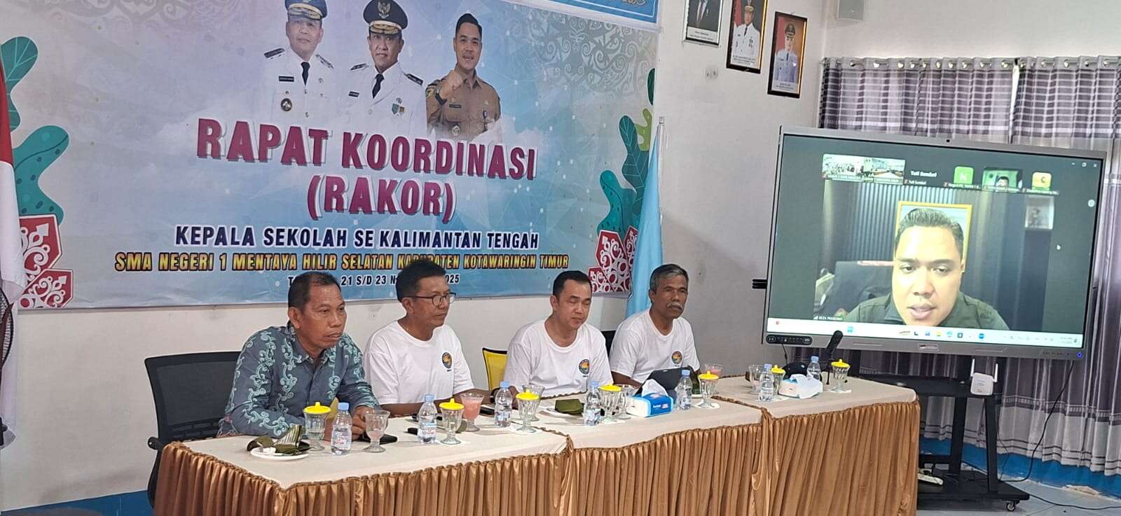 Rapat Koordinasi Kepala Sekolah SMA/SMK/SKh se-Kalimantan Tengah di SMAN 1 Mentaya Hilir Selatan