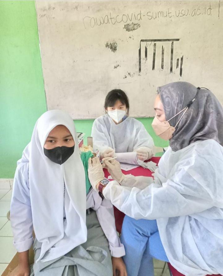 VAKSINASI TAHAP 1 SISWA/I SMA N 1 NAMORAMBE