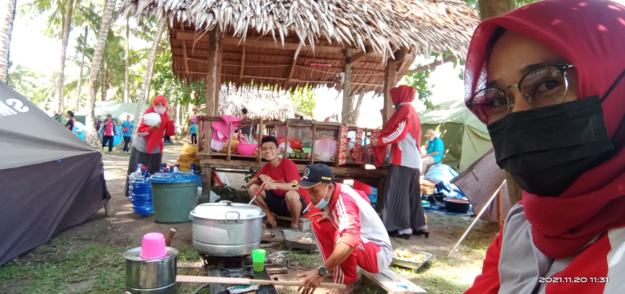MKKS Se-Kabupaten Pasangkayu Berkemah menyambut Hari Guru Nasional