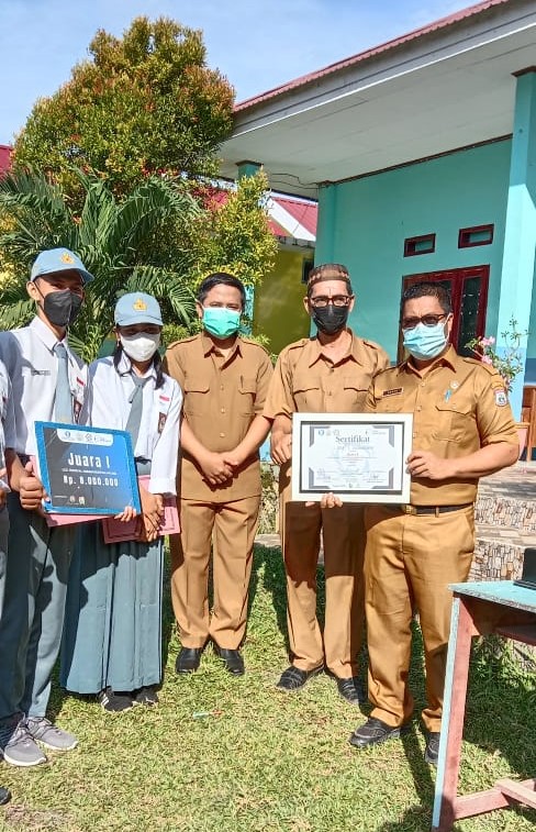 Upacara Penyerahan Hadiah Peserta (LCC) GenBI 2021 di SMAN 1 Pasangkayu