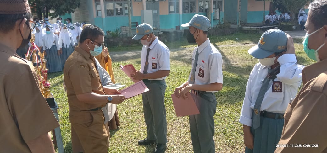 Upacara Penyerahan Hadiah Peserta (LCC) GenBI 2021 di SMAN 1 Pasangkayu