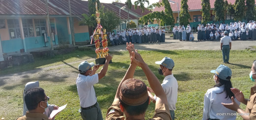 Upacara Penyerahan Hadiah Peserta (LCC) GenBI 2021 di SMAN 1 Pasangkayu