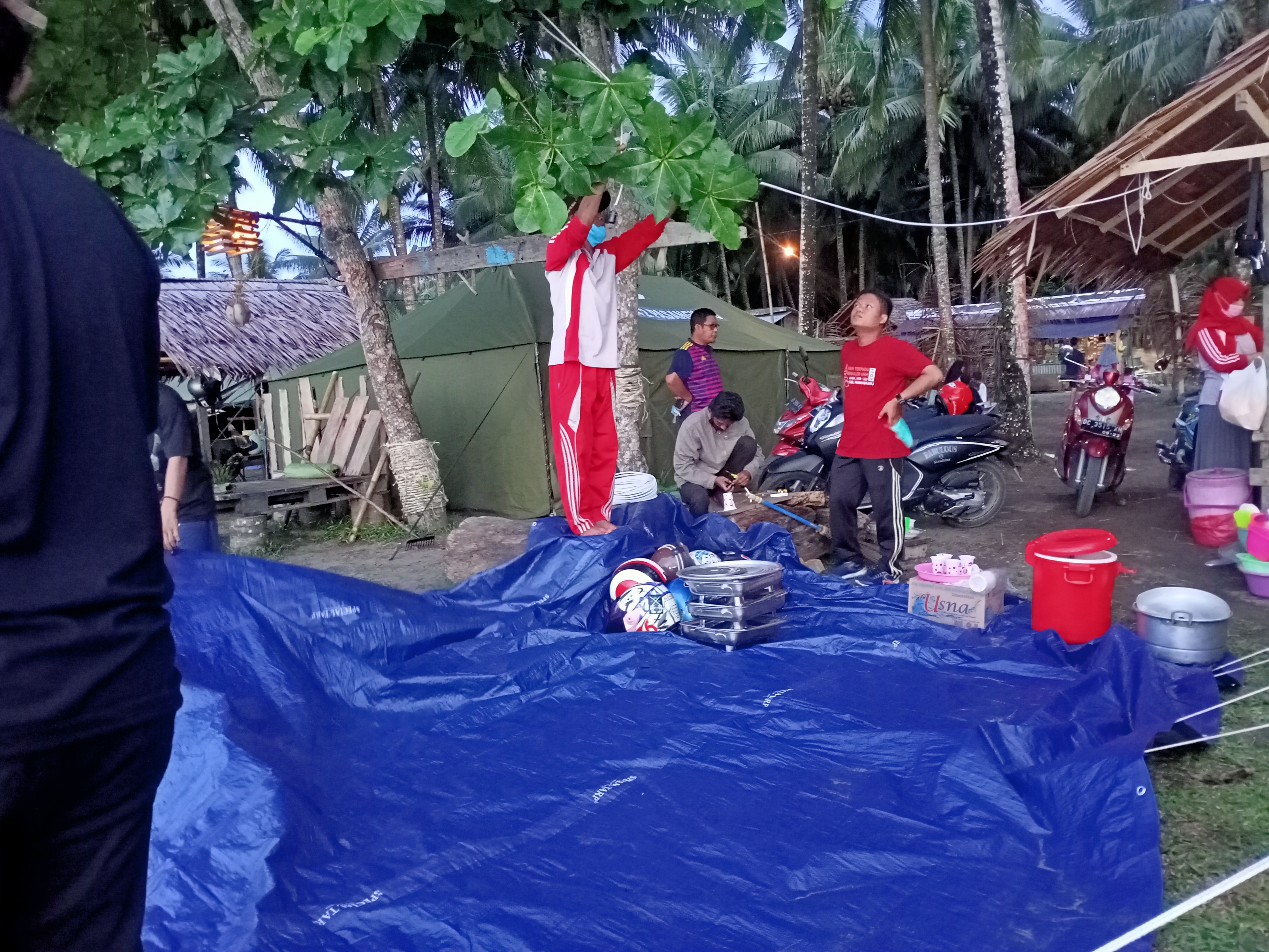 MKKS Se-Kabupaten Pasangkayu Berkemah menyambut Hari Guru Nasional