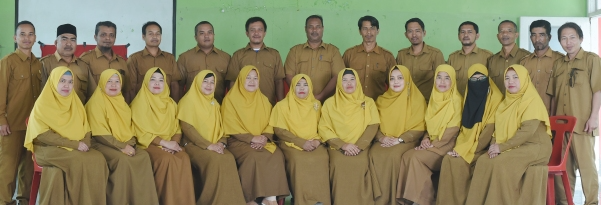 Keluarga Besar SMA Negeri 1 Permata