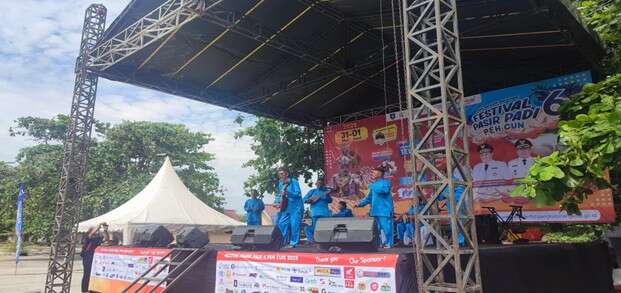 Keikutsertaan SMA Negeri 1  Pangkalpinang dalam kegiatan Festival Pasir Padi 6