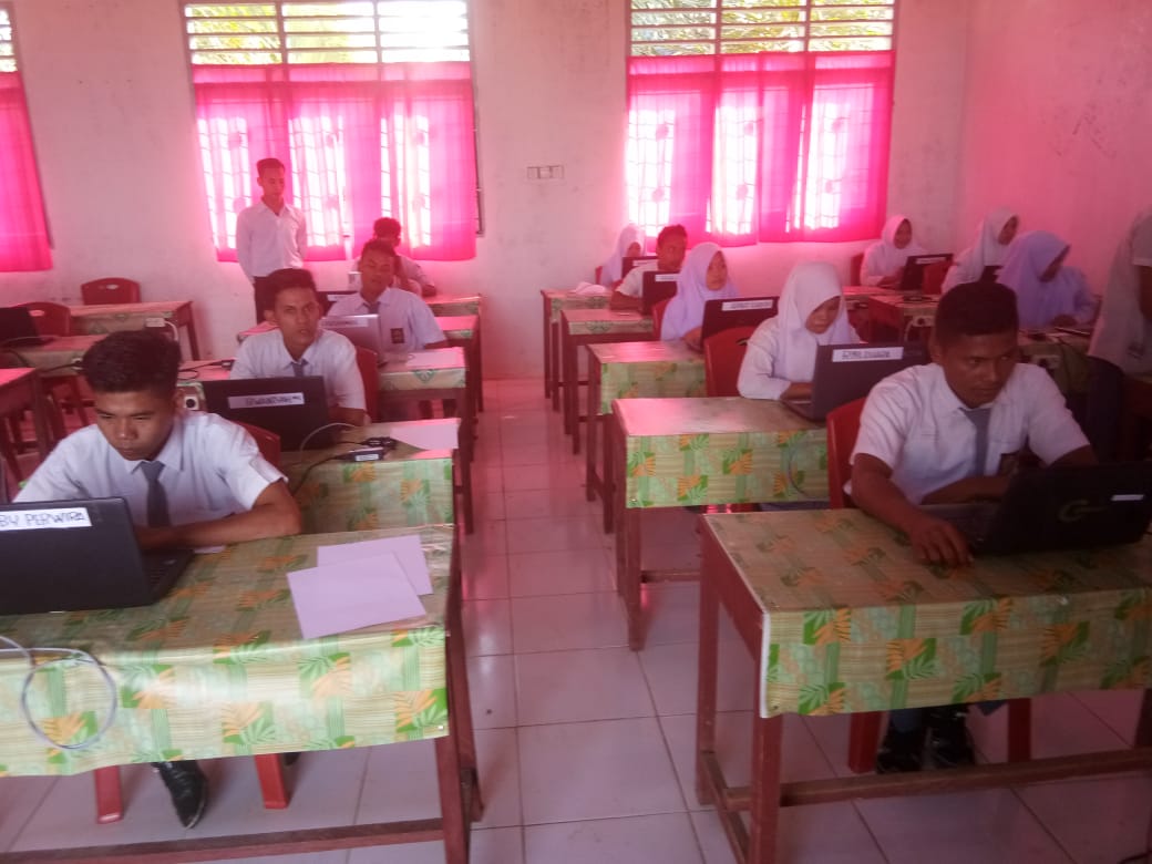 Pelaksanaan UNBK di SMAN 1 Ranto Baek