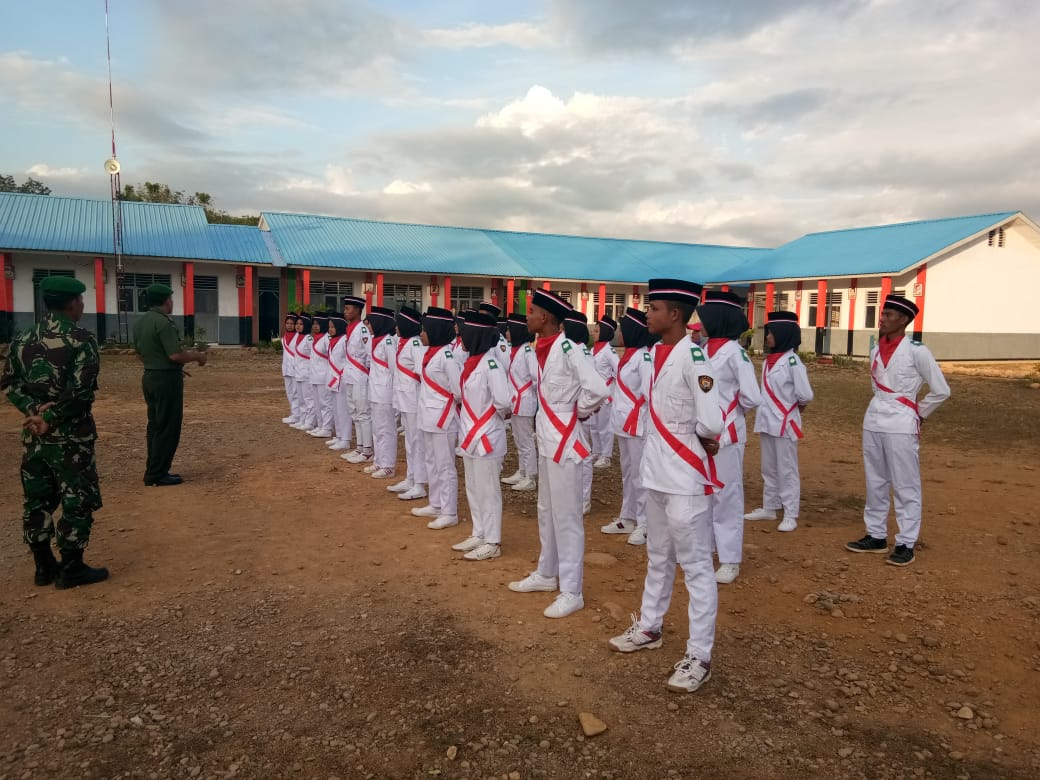 Pengukuhan Paskibraka di SMAN 1 Ranto Baek