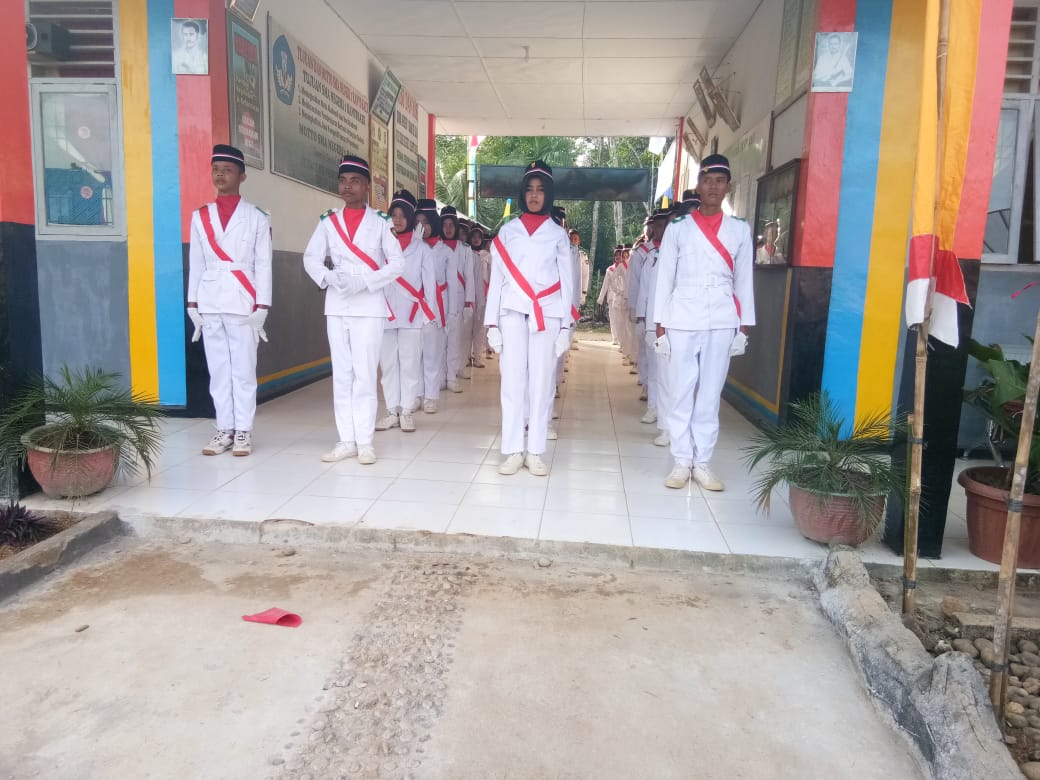 Pengukuhan Paskibraka di SMAN 1 Ranto Baek