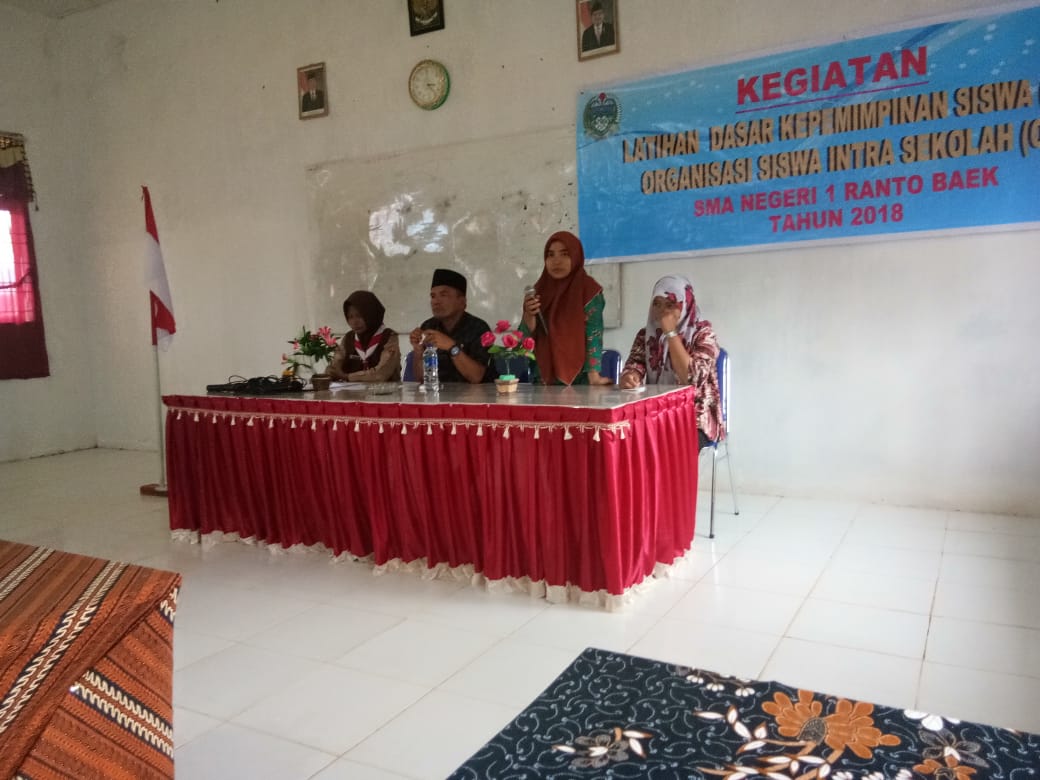 Kegiatan Pembukaan LDKS