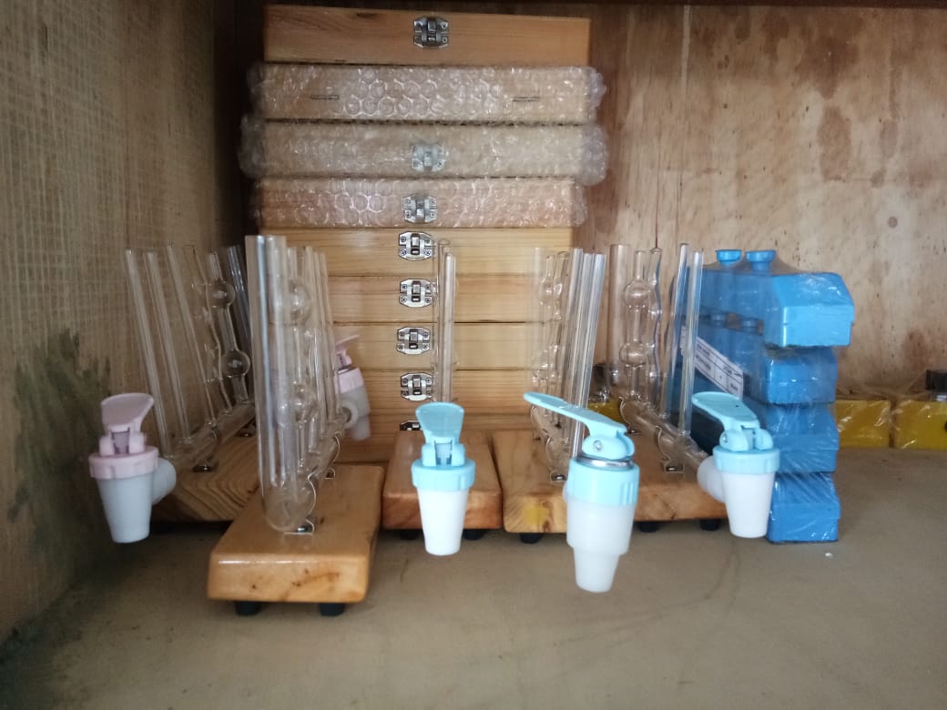 Bantuan dari Pemerintah berupa Alat-Alat Laboratorium