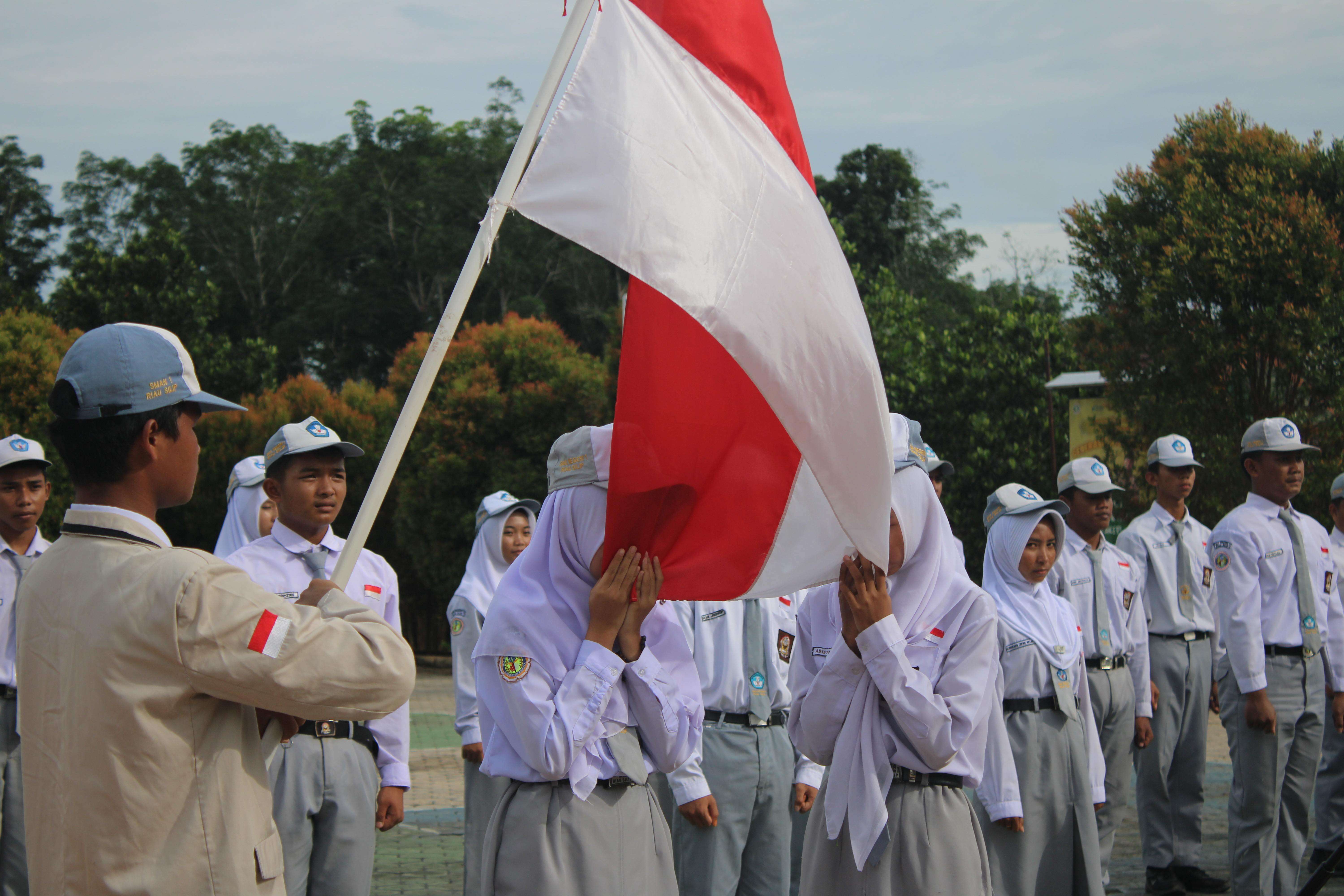 Generasi Baru, Semangat Baru: Pelantikan OSIS/MPK SMAN 1 Riau Silip 2025/2026