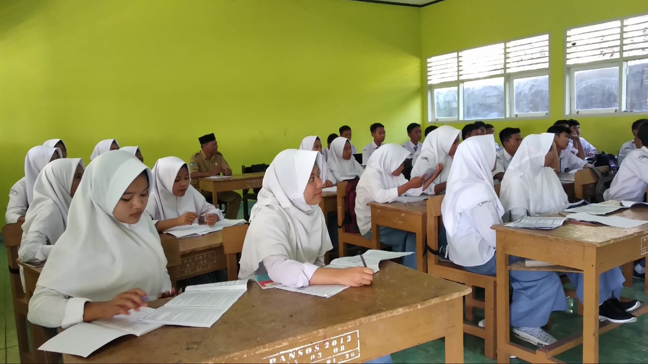 Album Pertama