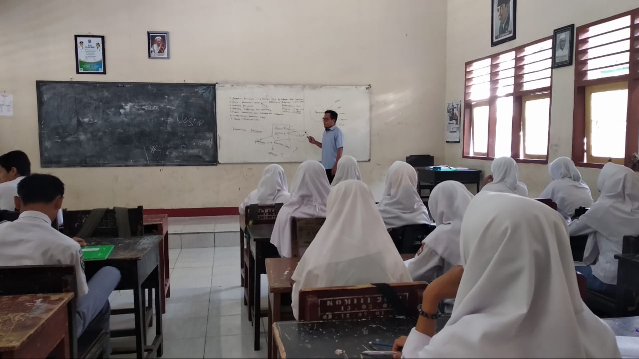Album Pertama