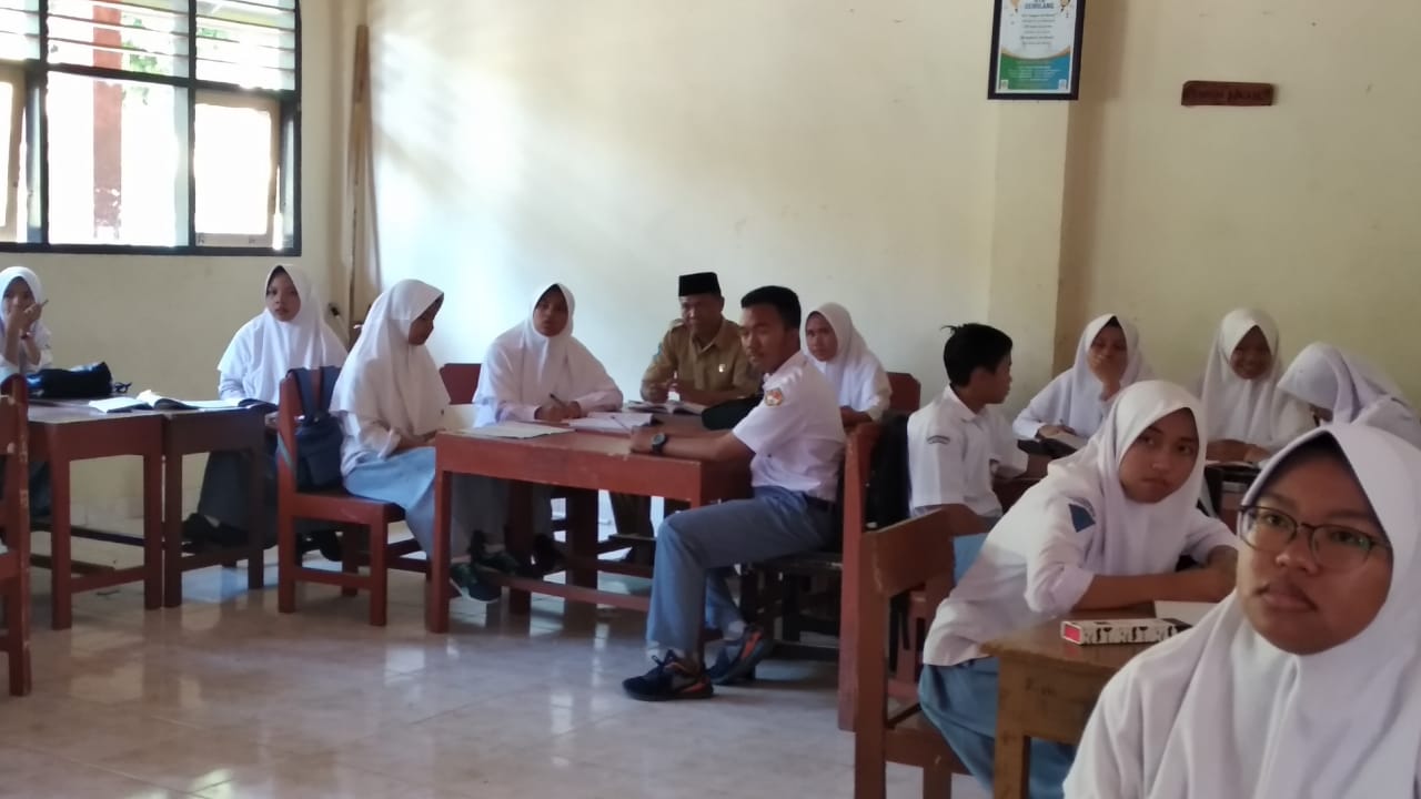Album Pertama