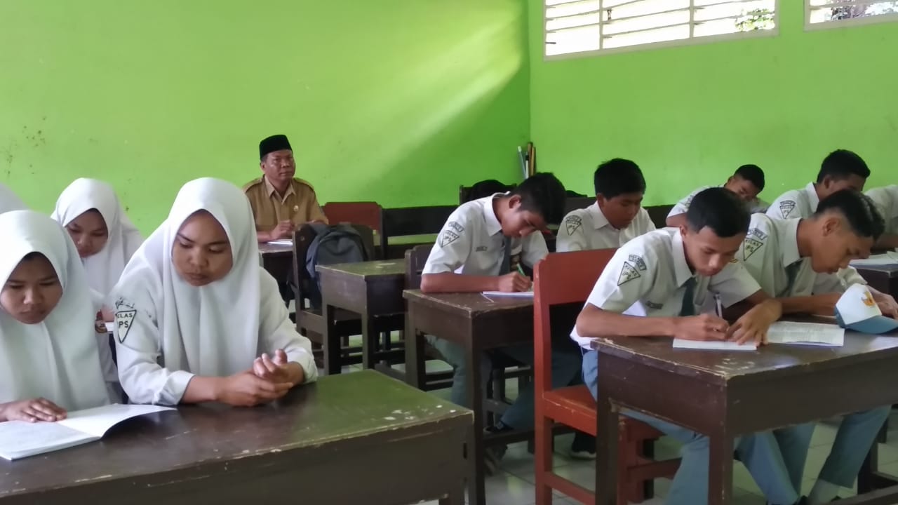 Album Pertama