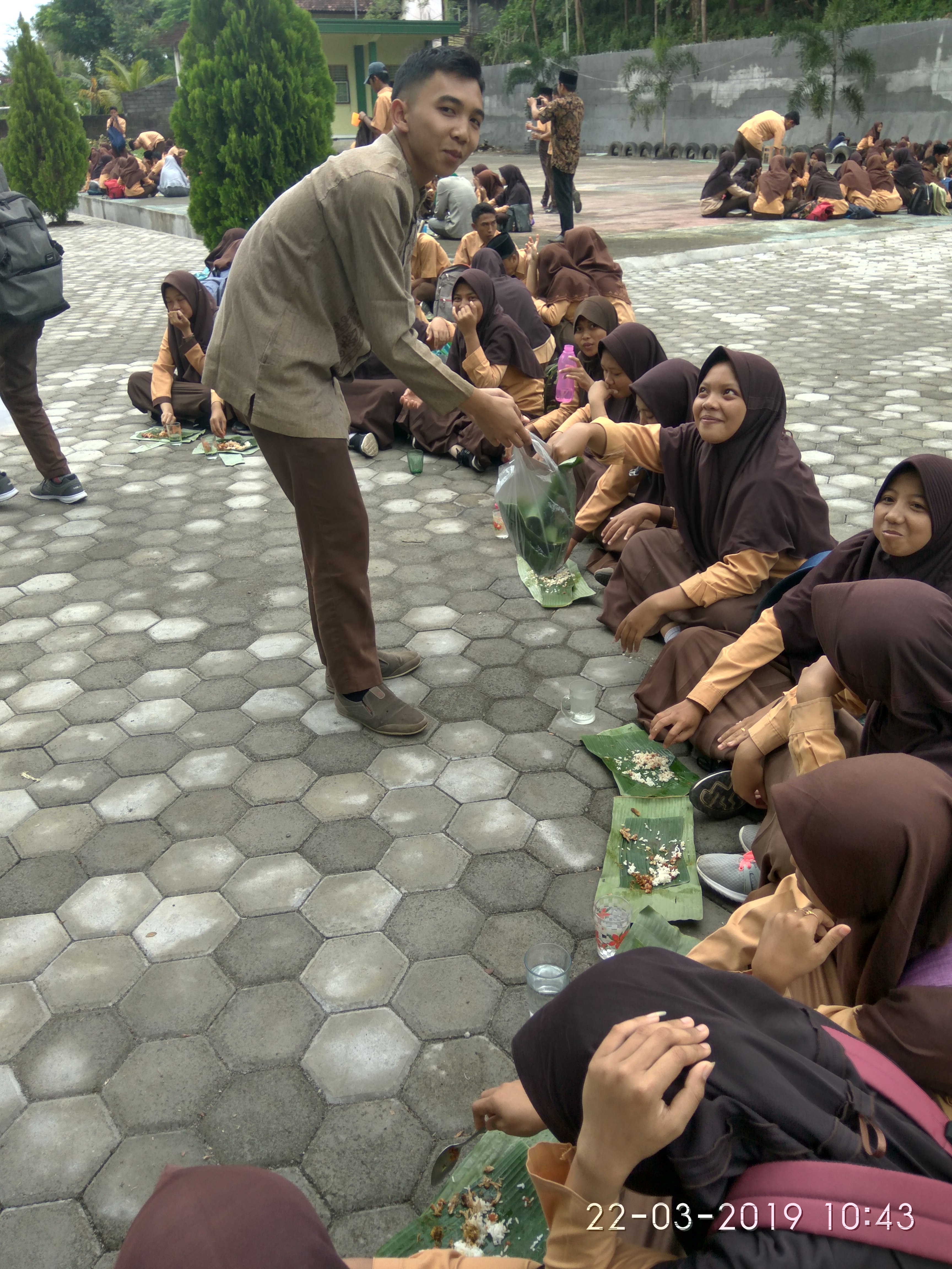 Album Pertama
