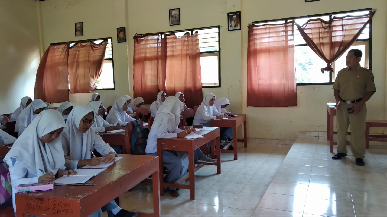 Album Pertama