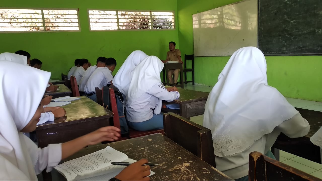Album Pertama