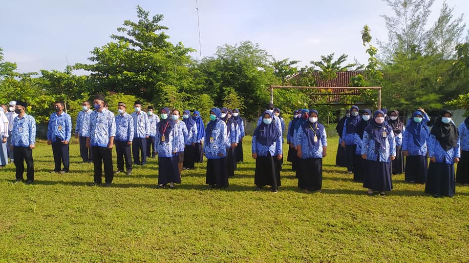 Upacara Hari Pahlawan SMAN 1 Sumber
