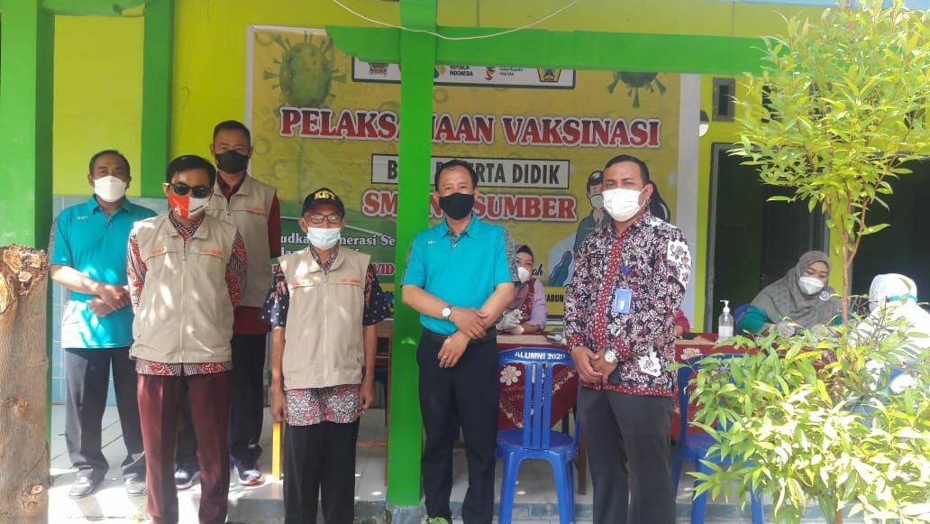 Kegiatan Vaksinasi SMAN 1 SUMBER