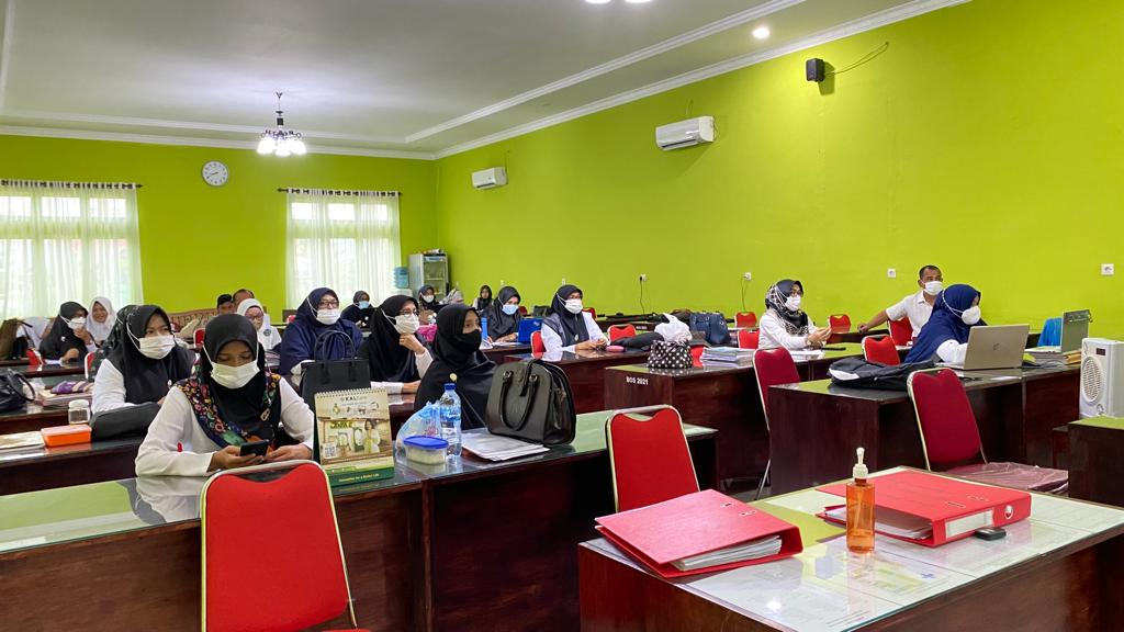 Dewan Guru