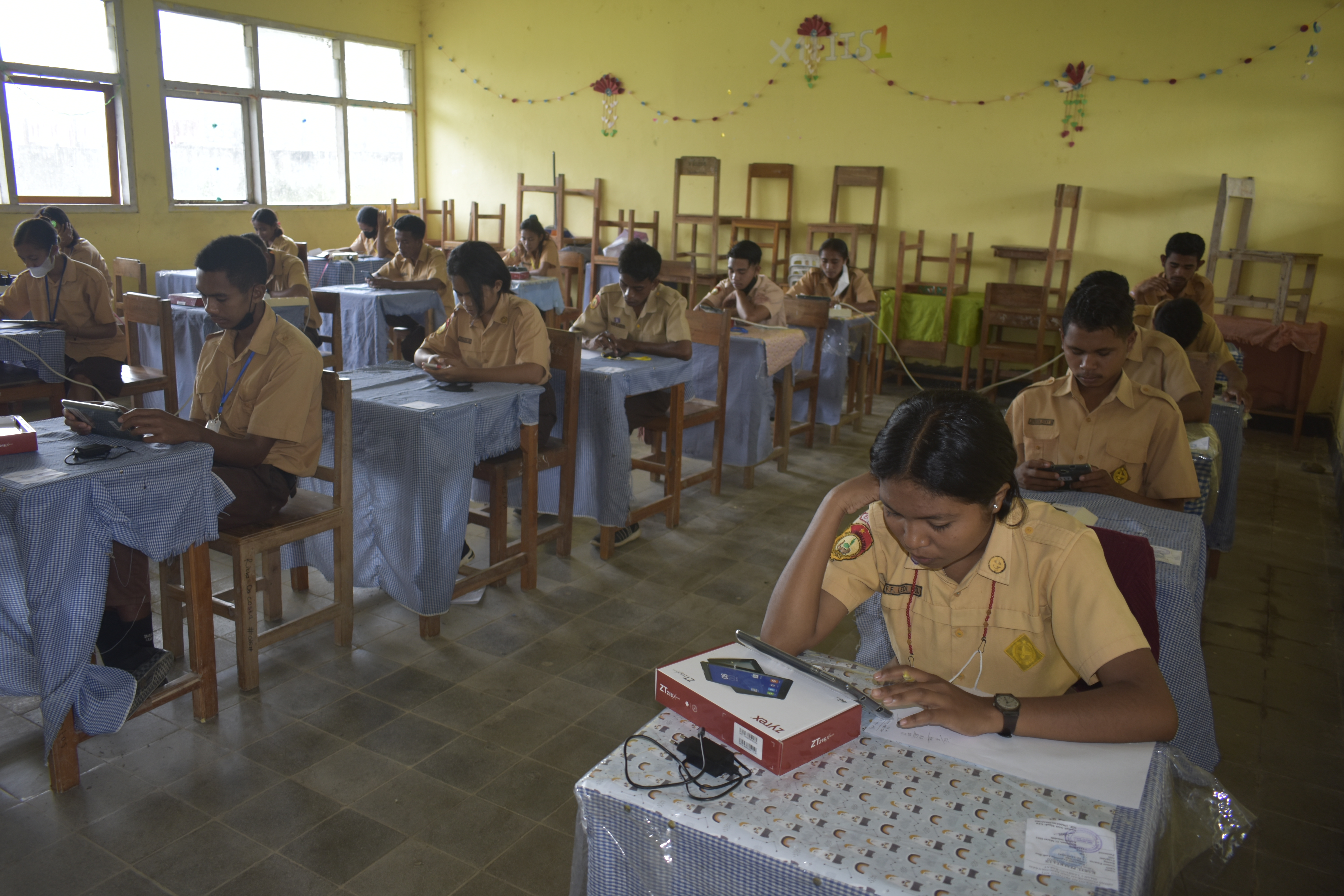 UJIAN SEKOLAH KELAS XII  BEEBASIS ONLI NE DENGAN MENGGUNAKAN CBT TAHUN PELAJARAN 2021/2022
