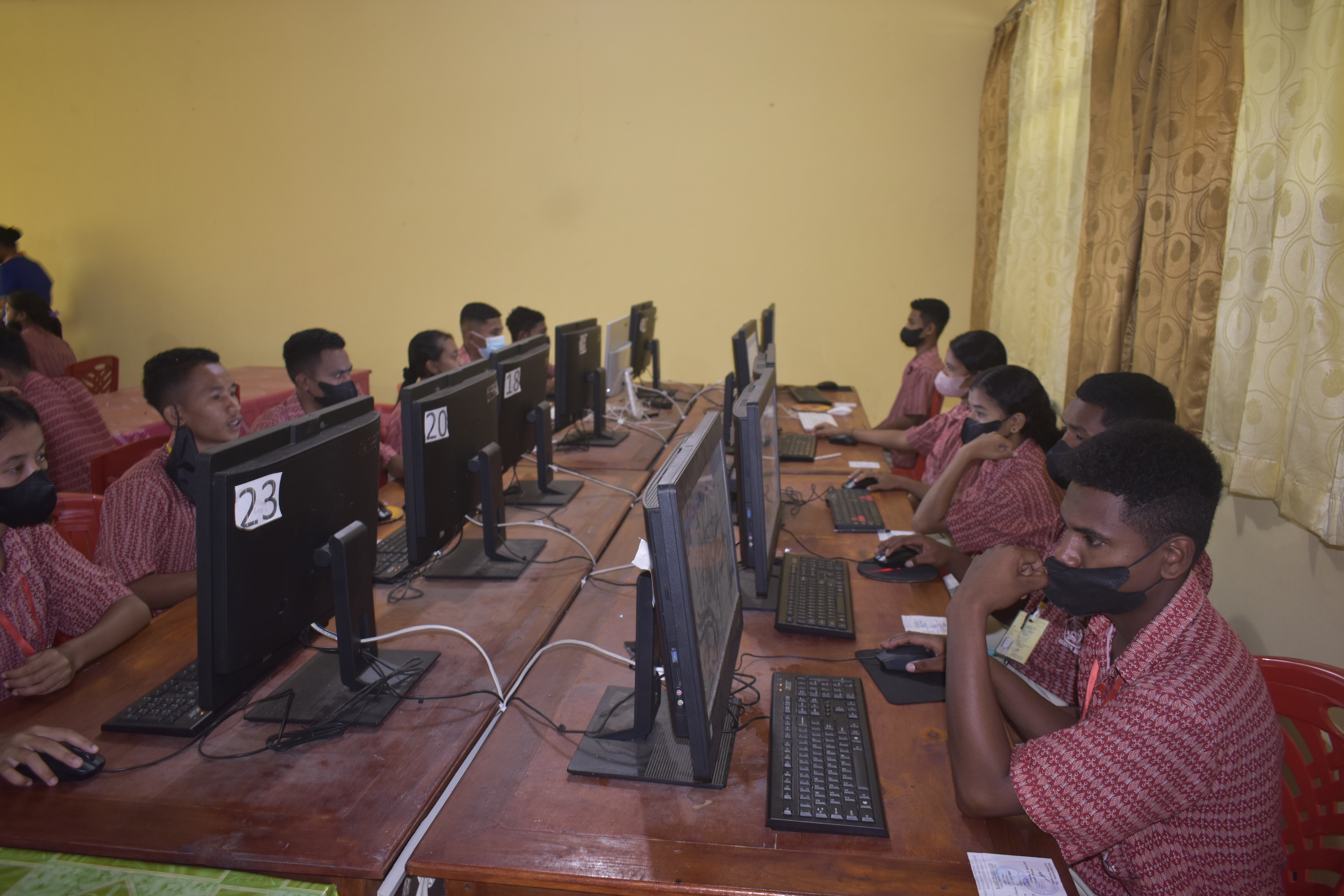 UJIAN SEKOLAH KELAS XII  BEEBASIS ONLI NE DENGAN MENGGUNAKAN CBT TAHUN PELAJARAN 2021/2022