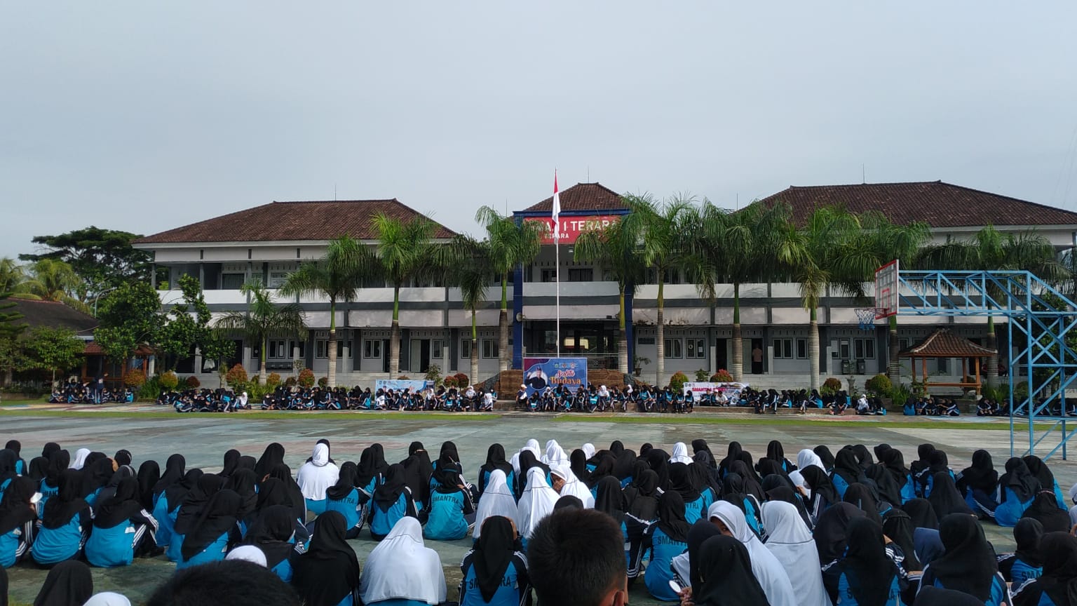 SABTU BUDAYA SMA NEGERI 1 TERARA