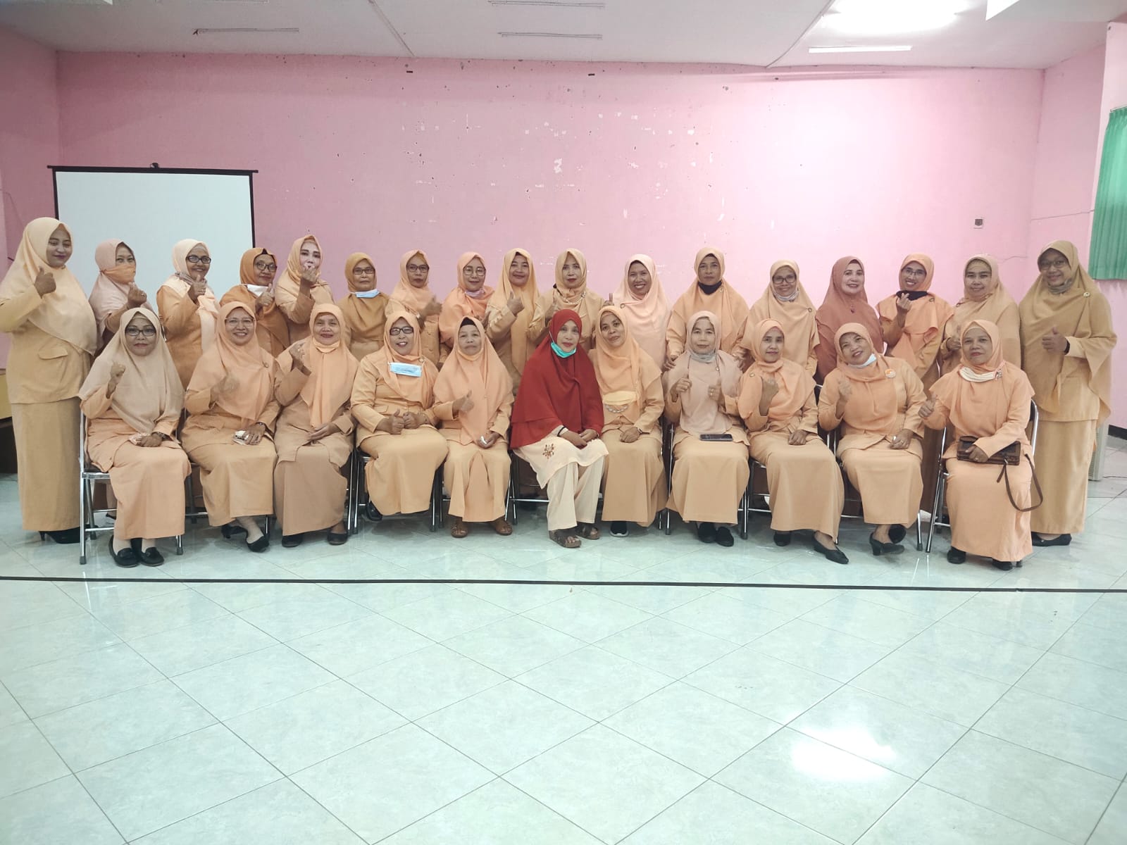 Dharma Wanita Persatuan SMA Negeri 1 Terara Part 1