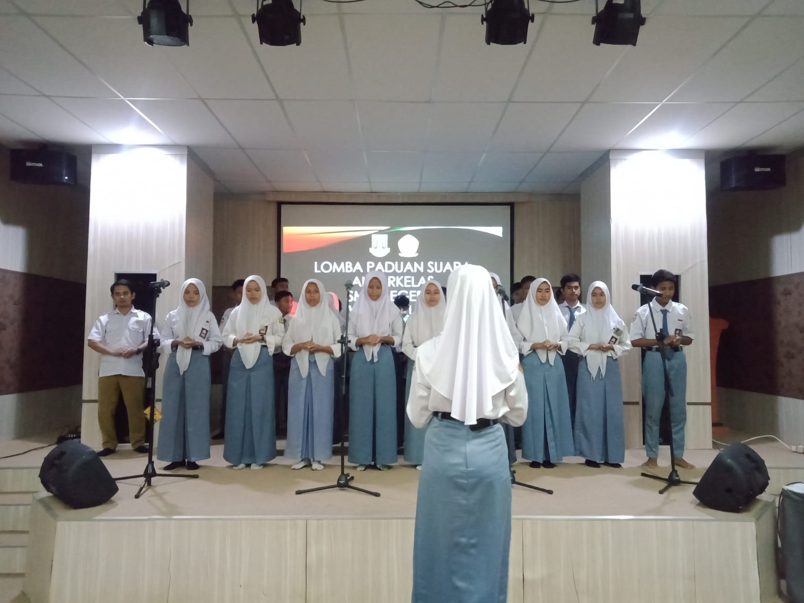 BERJUANG MENJADI ARTIS KELAS TERHEBAT GAES