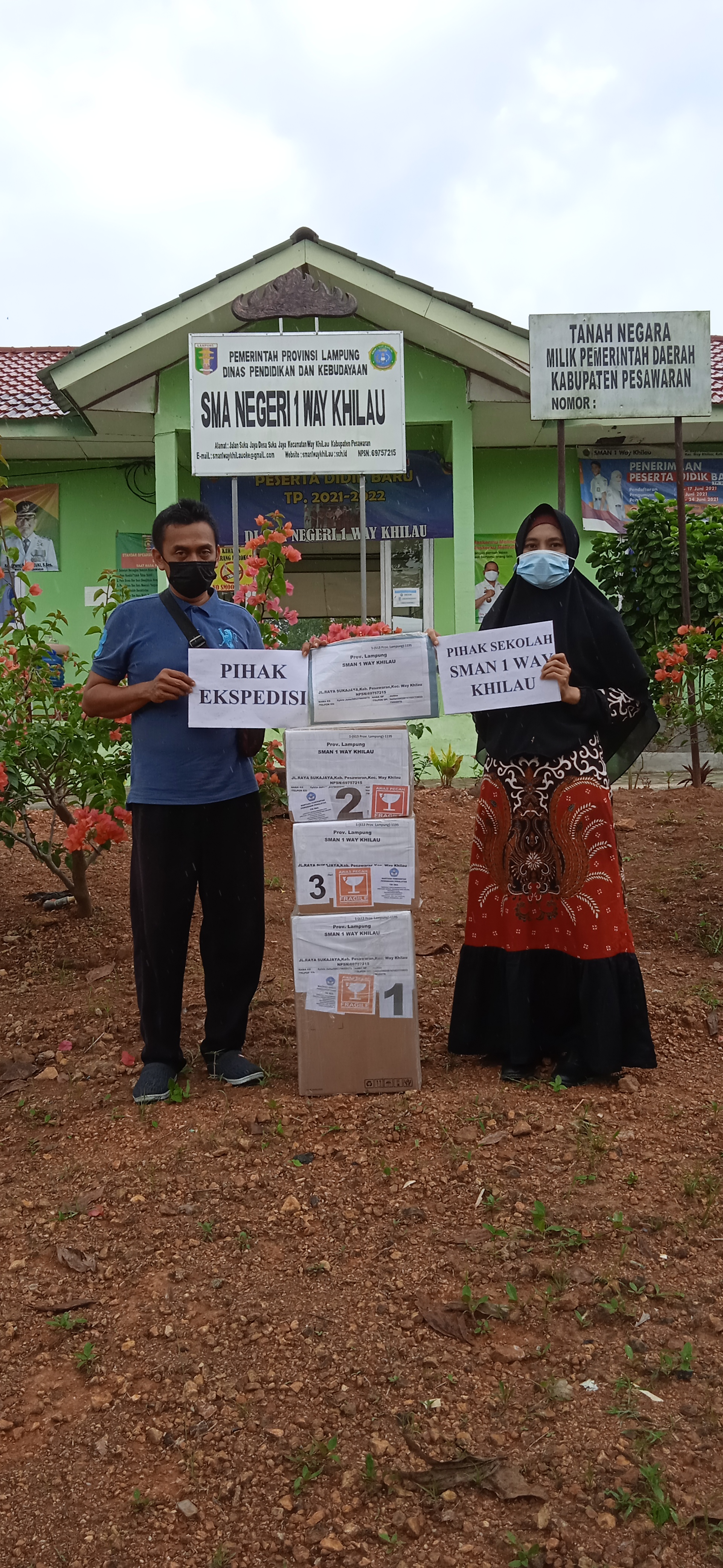 Bimbingan Teknis Pemanfaatan TIK di Novotel Tangerang Perwakilan SMAN 1 Way Khilau