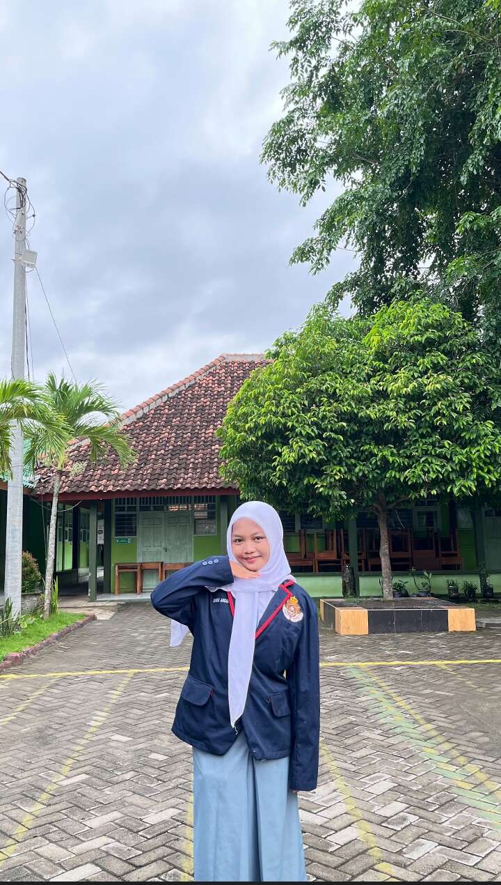 Fadya Anggit Nuraini