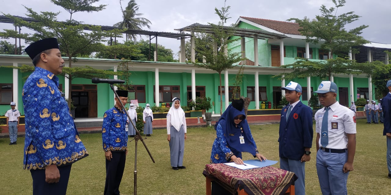 Pelantikan Pengurus OSIS Masa Bakti 2022-2023