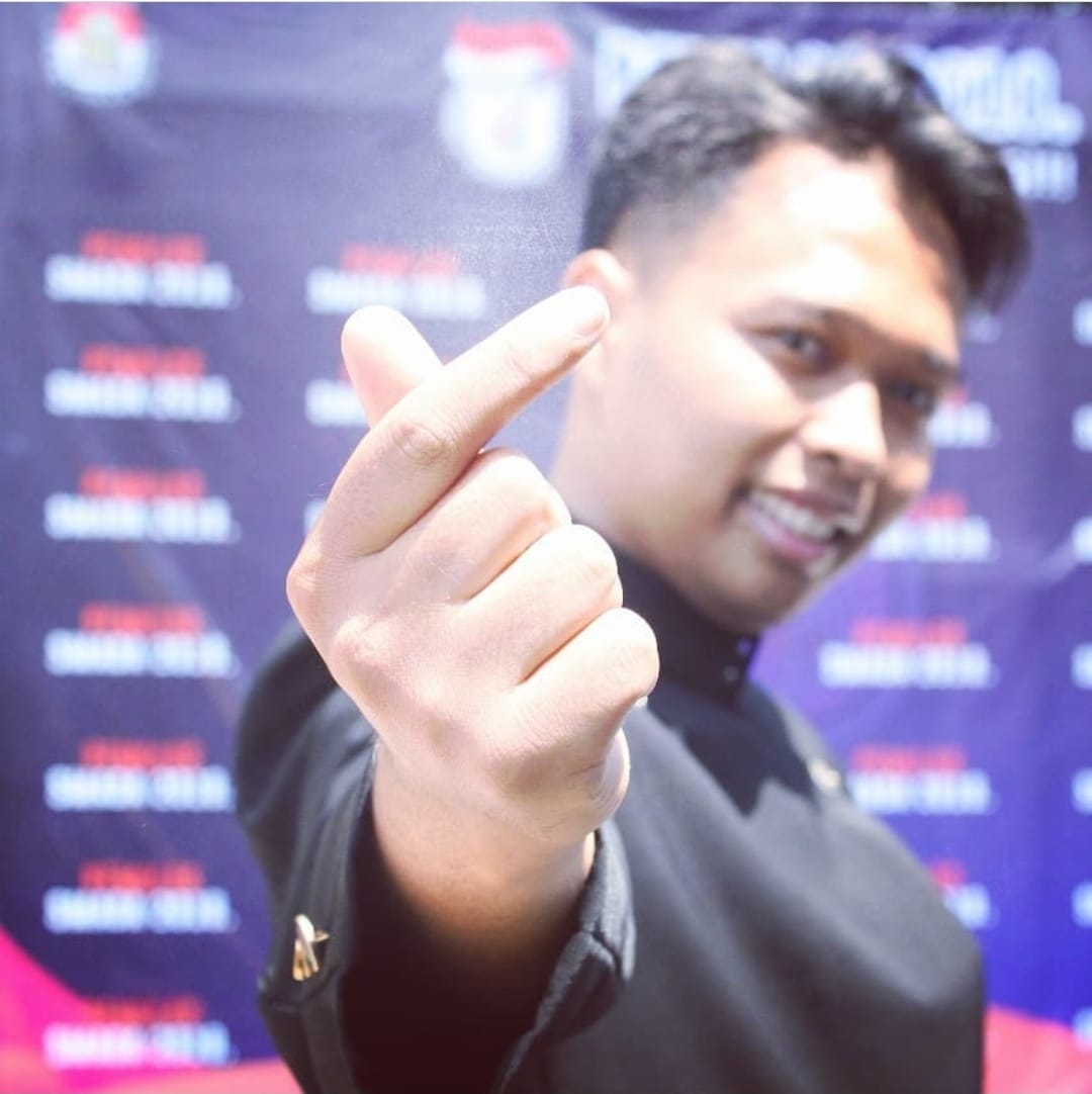 Guru dan Karyawan Sekolah
