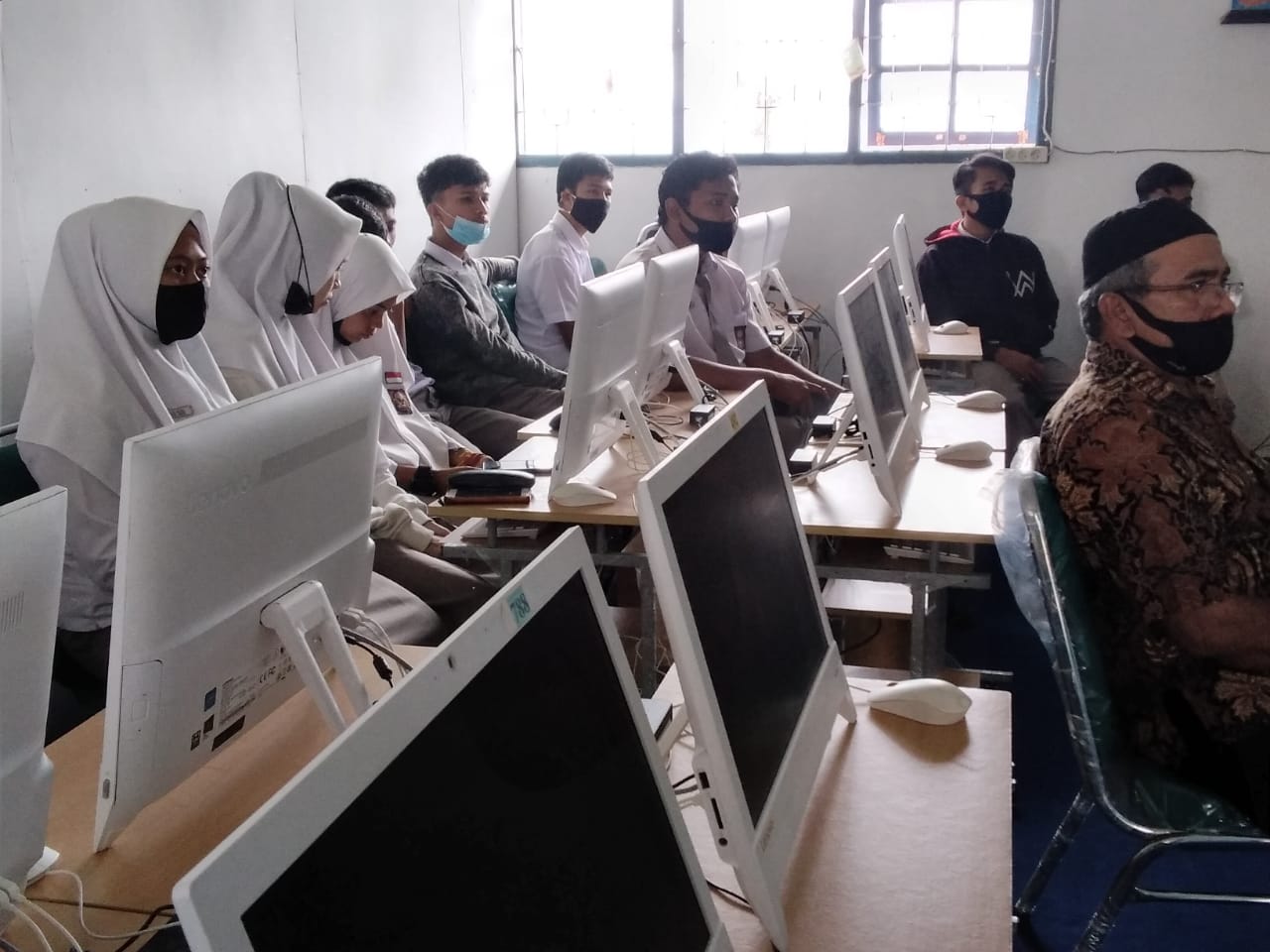 Sosialisasi melalui zoom meeting